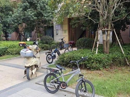小区自行车爆料视频,共享单车停放乱象引发热议 第3张 小区自行车爆料视频,共享单车停放乱象引发热议 第3张