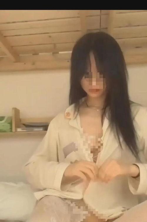大女孩拆包爆料视频,一窥时尚潮流背后的秘密