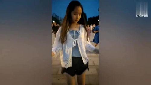 漂亮的姐姐在线观看,魅力四射，情感纠葛引热议