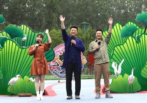 暑假最新爆料新闻报道视频,最新视频揭秘暑期热点事件幕后真相  第2张