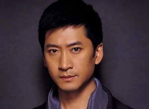 娱乐圈吃瓜男的叫什么,他是如何成为热门话题的？  第2张