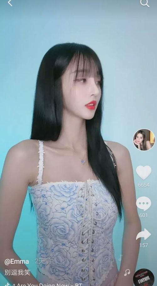 网红吃瓜纹身女孩视频播放,视频播放量惊人揭秘幕后故事  第1张 网红吃瓜纹身女孩视频播放,视频播放量惊人揭秘幕后故事  第1张