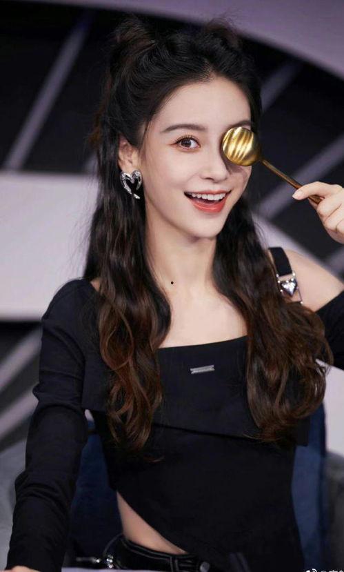 杨颖的最新爆料,娱乐圈背后的真实故事 第1张 杨颖的最新爆料,娱乐圈背后的真实故事 第1张