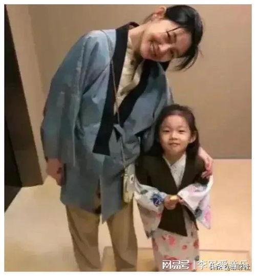 娱乐圈吃瓜爆料君,揭秘明星背后的秘密与真相 第3张 娱乐圈吃瓜爆料君,揭秘明星背后的秘密与真相 第3张